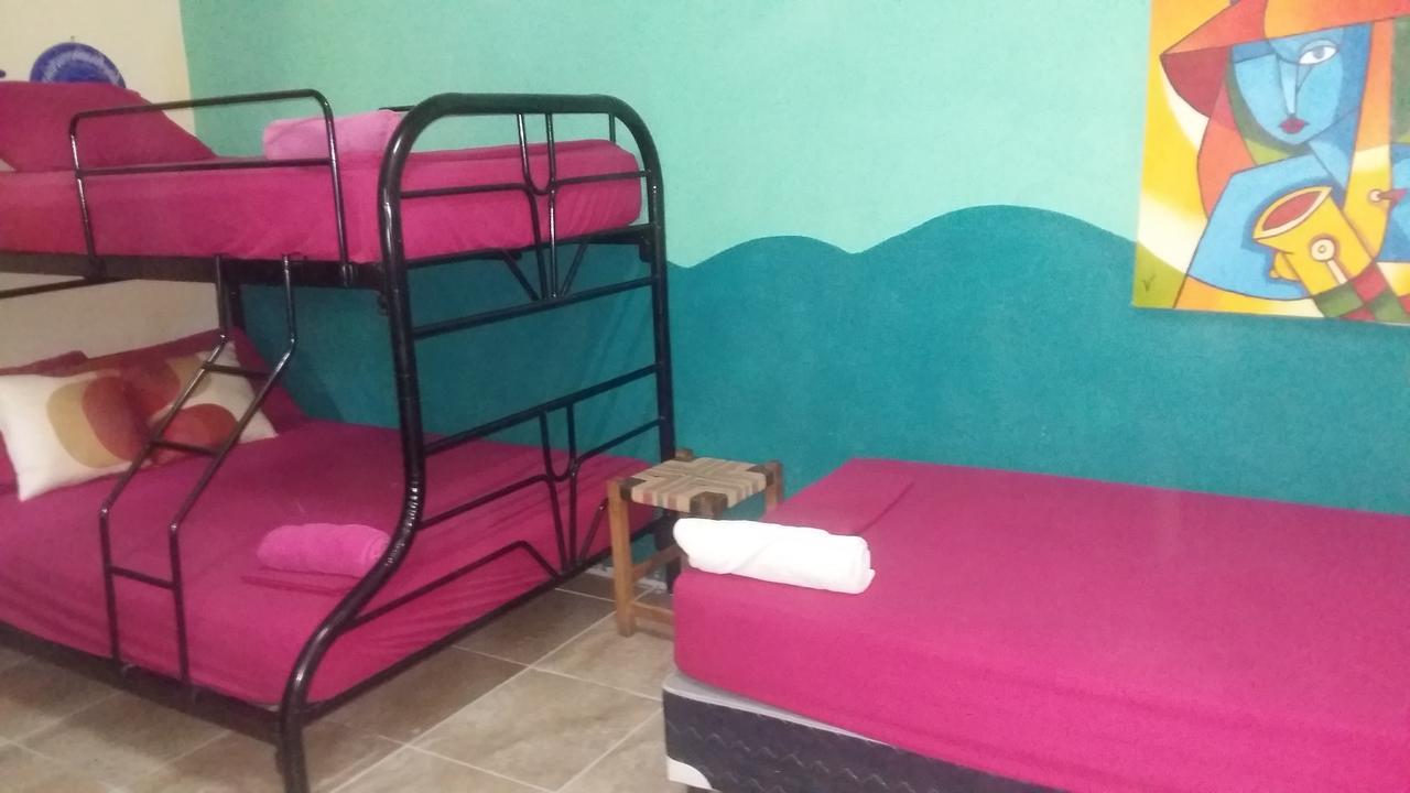 Hostal Mochilas Granada Zewnętrze zdjęcie